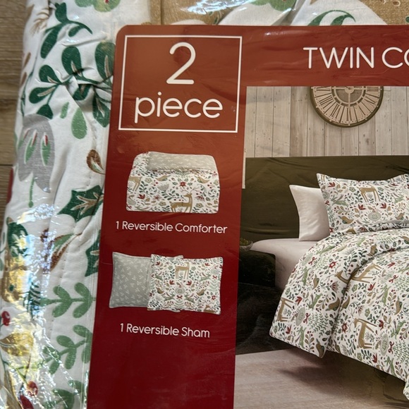 NWT 2 Piece Holiday Deer Christmas Comforter Set - Picture 2 of 4